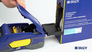 M611 Label Printer - How to load bulk box, fanfold & custom labels