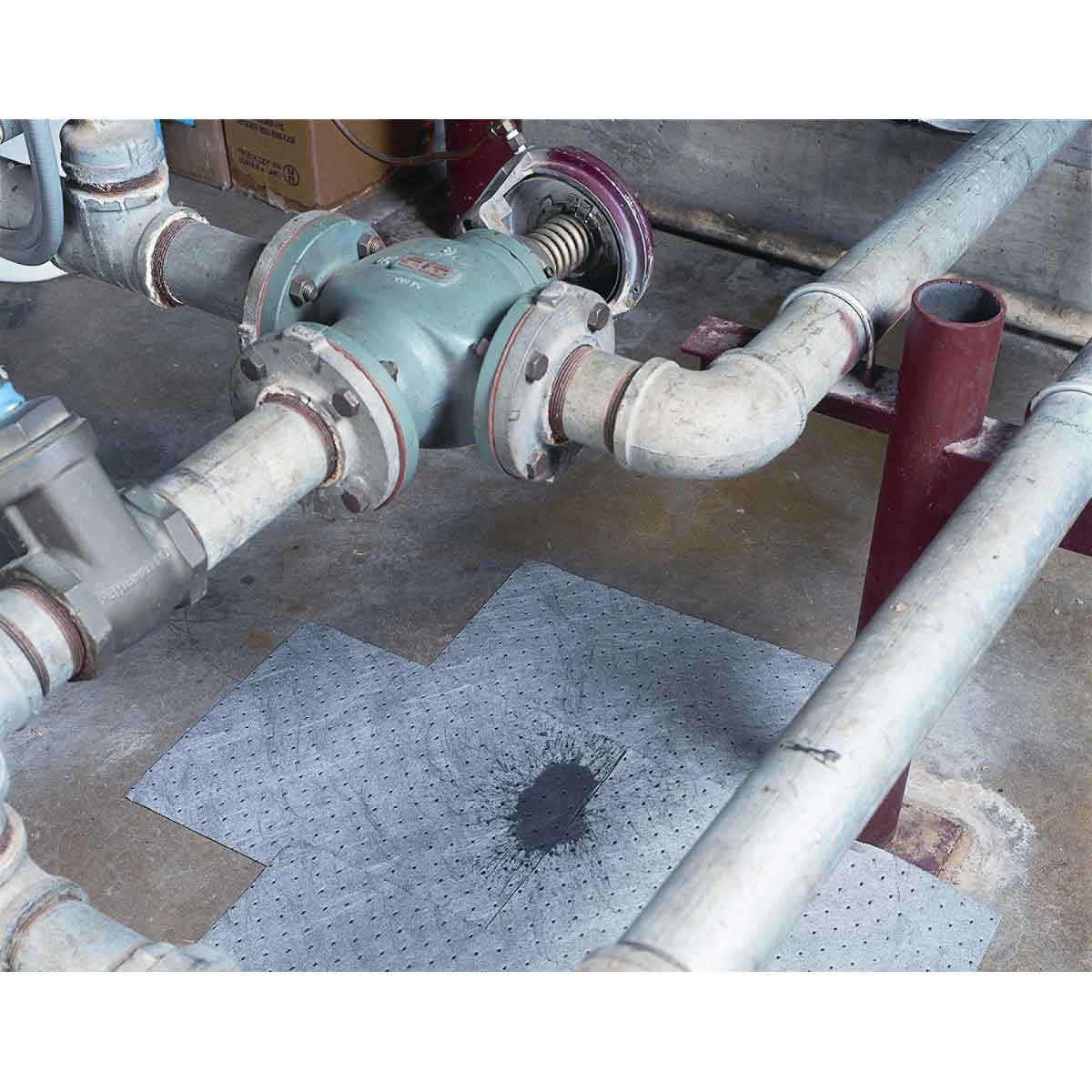 Brady® General Purpose Absorbent Pad - 30" X 150"