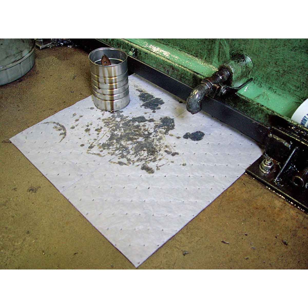 Brady® MRO Plus® Absorbent Pad - 30 in W x 30 in L