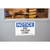 Etiquetas de vinilo con adhesivo permanente para todo tipo de clima para la impresora BBP85 - 7" x 10", encabezado NOTICE de ANSI 4